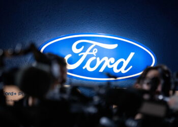 Ford corre per la sua più importante commessa militare dalla Guerra Fredda