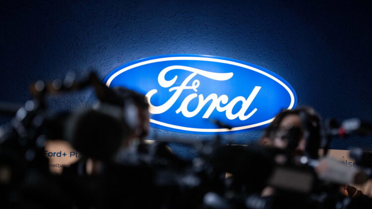 Ford corre per la sua più importante commessa militare dalla Guerra Fredda