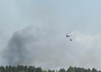 Fiamme ad Enna bassa, avanzano verso ospedale