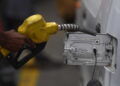 A Milano la benzina vola oltre i 2,6 euro. ‘A luglio e agosto stangata da 10,8 miliardi’
