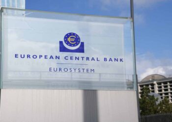 Lagarde: “Lo shock energetico non ha ancora mostrato tutti i suoi effetti”, cosa cambia per mutui e BTP