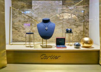 Cartier spinge Richemont, il lusso batte le attese: segnale per Moncler e Cucinelli