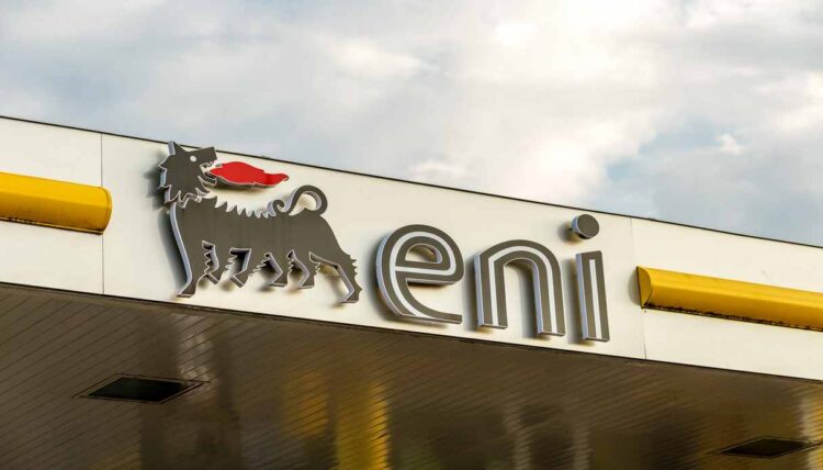 Eni vola in Borsa dopo la trimestrale: titolo a +4,5% con utile raddoppiato
