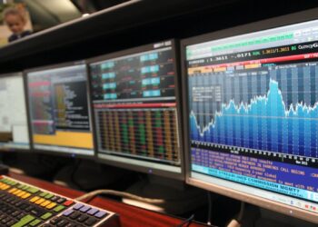 Spread Btp-Bund, rientra l’anomalia, 73 punti base ma rendimenti al 3,87%