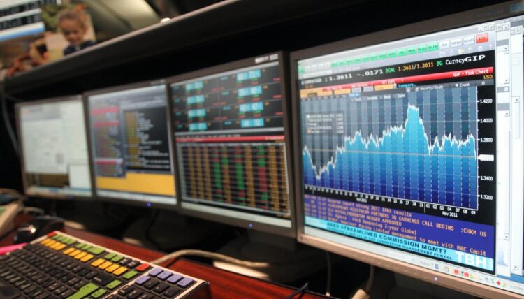 Spread Btp-Bund, rientra l’anomalia, 73 punti base ma rendimenti al 3,87%