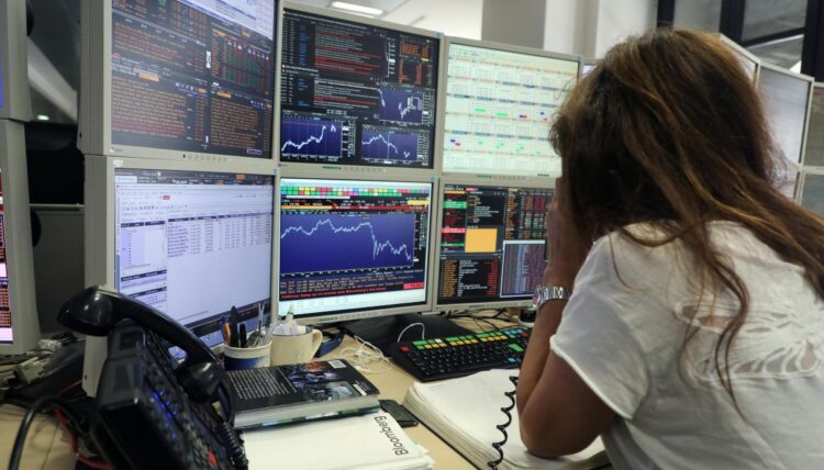 Lo spread tra Btp e Bund risale oltre 80 punti base, i rendimenti arrivano al 3,93%