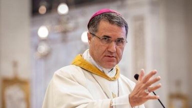 Arcivescovo, a Palermo è tornata la peste e la politica è responsabile