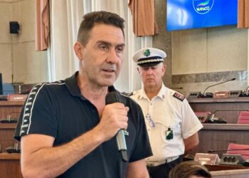 Vannacci incassa sì di Meloni e attacca i ‘badogliani’ del centrodestra