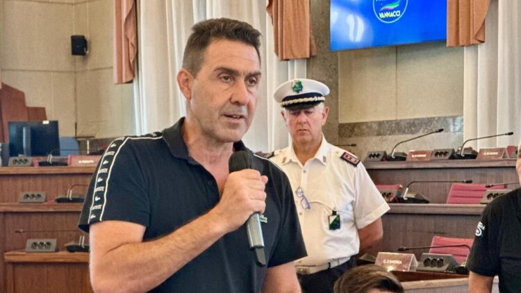 Vannacci incassa sì di Meloni e attacca i ‘badogliani’ del centrodestra