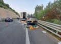 Operai soccorrono camionista, investiti sull’autostrada Catania- Messina