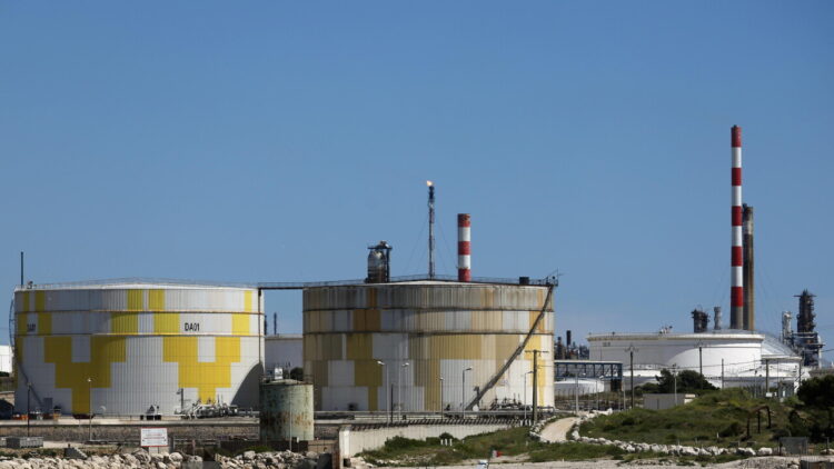 Il petrolio chiude a New York a -5% con l’ipotesi di accordo Usa-Iran