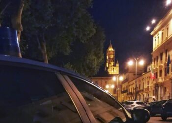 ++ Ragazzina cade dal nono piano e muore a Palermo, indagini ++