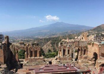 Taormina Arte, ‘nessuna esclusione per Gullotta, solo una scelta tra 100 artisti’