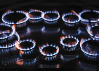 Il gas riaggancia i 60 euro, attesa per negoziato tra Iran e Oman