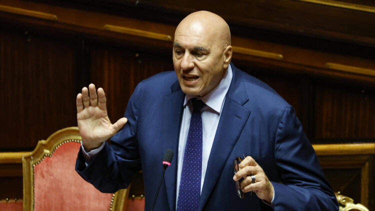 Scontro sulle armi a Kiev. Le opposizioni: ‘Il governo chiarisca’