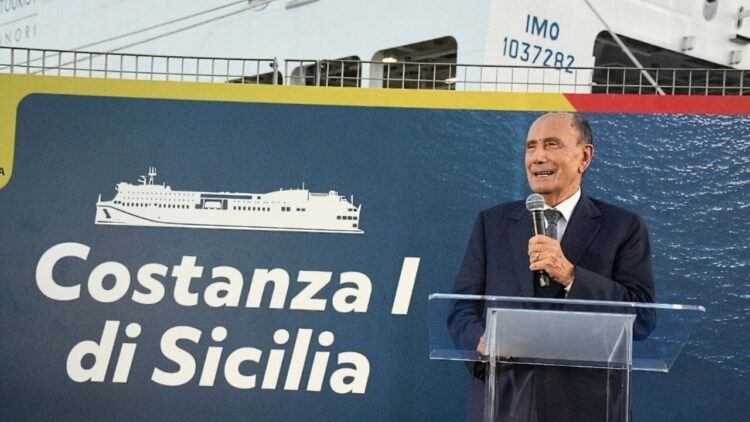 Schifani taglia il nastro del traghetto della Regione per Lampedusa