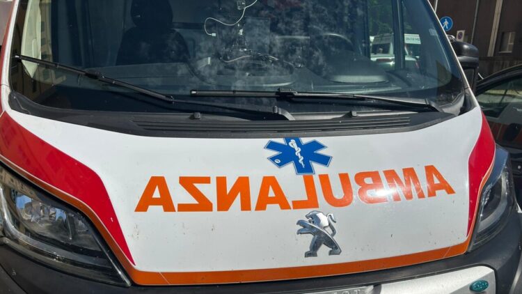 Travolta da un masso, muore al corteo funebre della madre