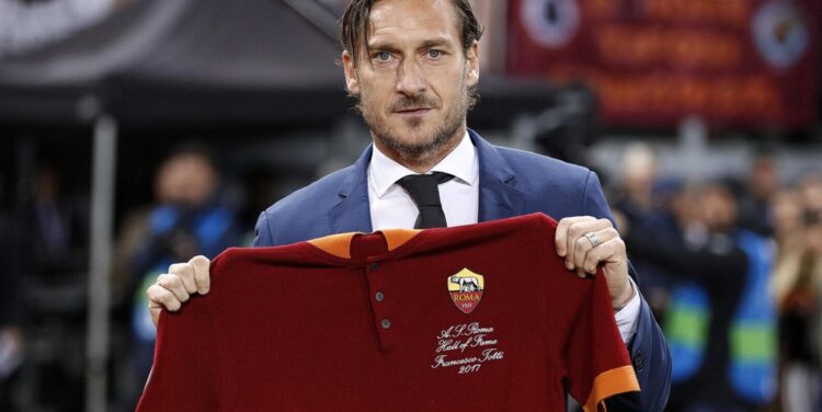 Totti: “Questa Roma può dire la sua. Italia? Ho parlato con Malagò ma…”