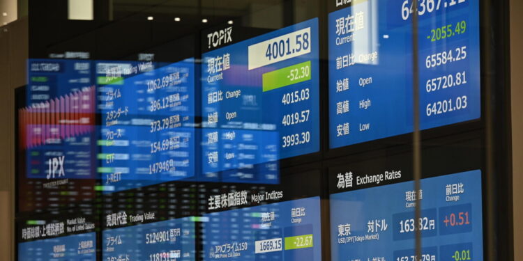 Borsa: Tokyo, apertura in rialzo (+0,98%)