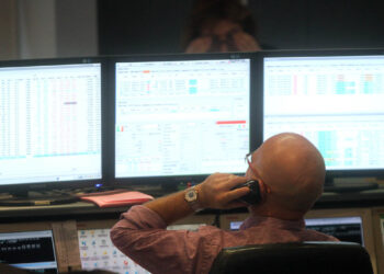 Lo spread Btp-Bund chiude in calo a 85 punti, tregua sui rendimenti