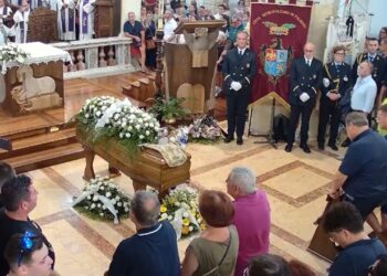 Funerali giovane morto in incendio, arcivescovo, rogo appiccato da mano vigliacca