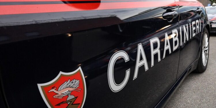 Spari con arma ad aria compressa al centro di Roma, ferita una donna