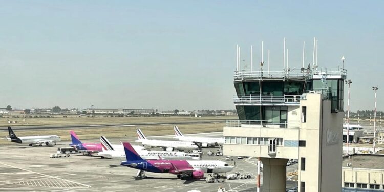 Riaperti spazi aerei sull’Etna, torna operativo l’aeroporto di Catania