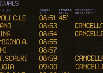 Multa da 1,75 milioni a Rfi per il caos treni a Termini dovuto al ‘chiodo’